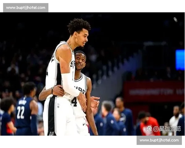 马刺与灰熊激战正酣 双方为季后赛席位展开生死较量