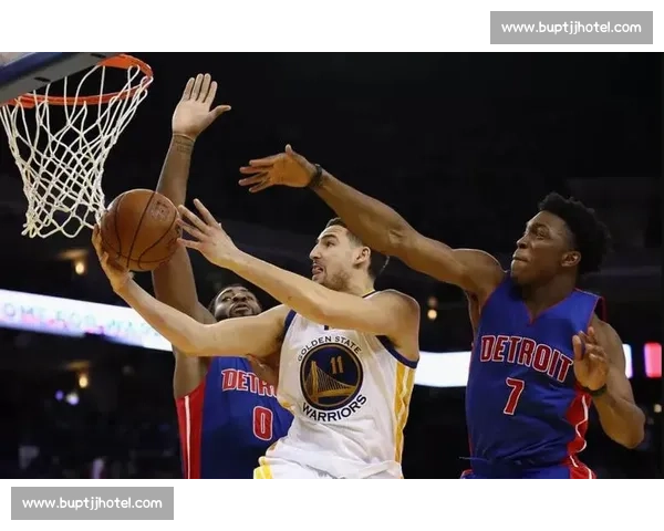 骑士对决勇士第五场走势解析与胜负关键前瞻预测核心数据与战术博弈全景解读